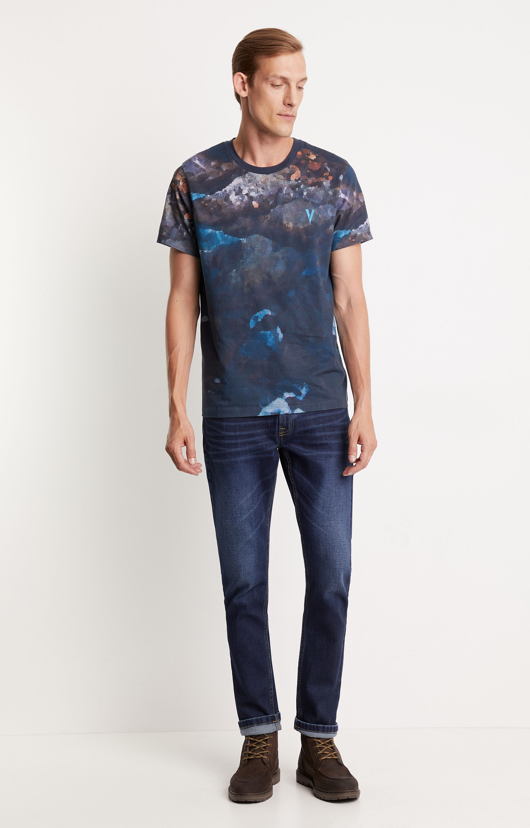 Printowany t-shirt z motywem zorzy polarnej