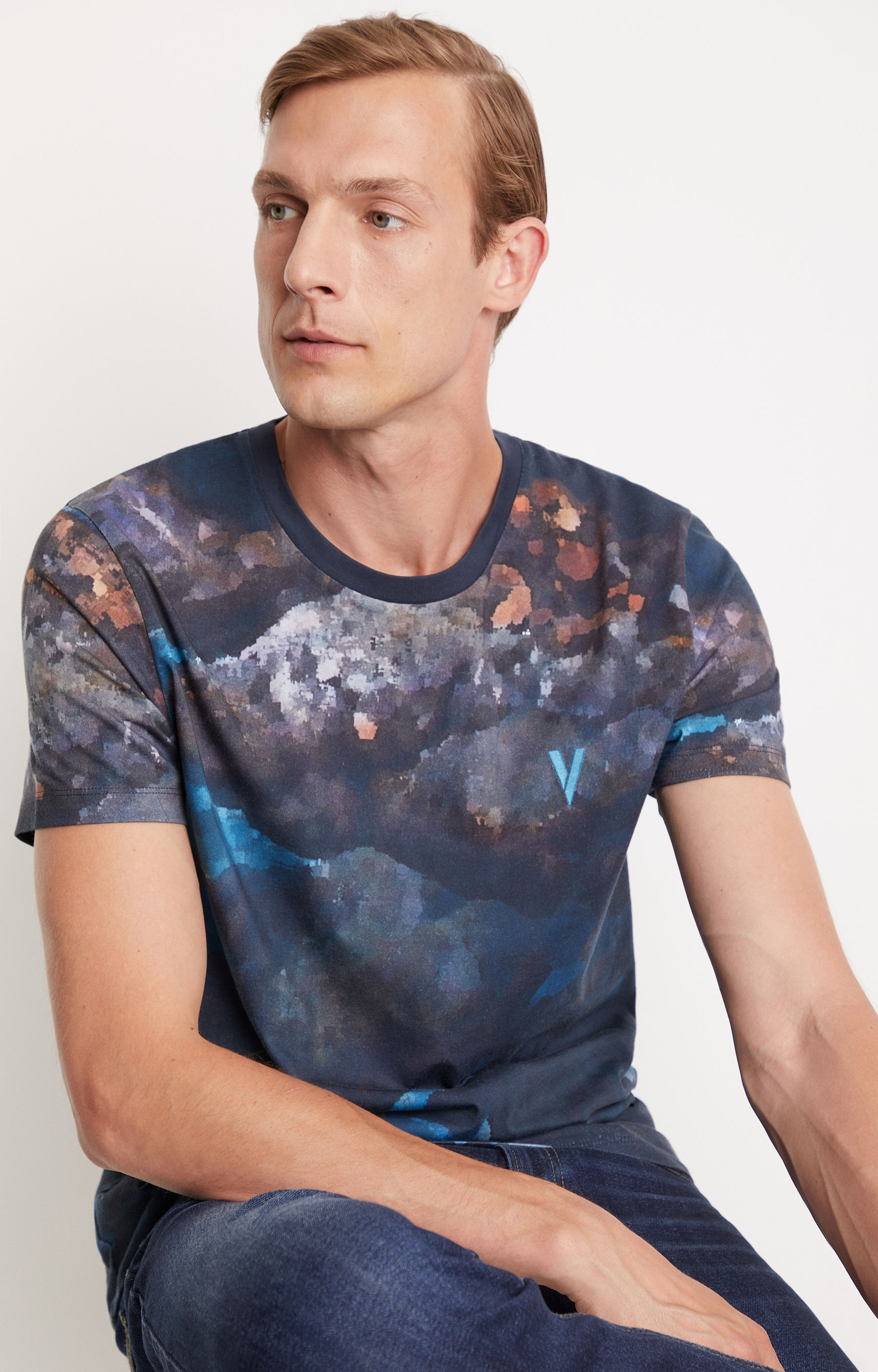 Printowany t-shirt z motywem zorzy polarnej - 2