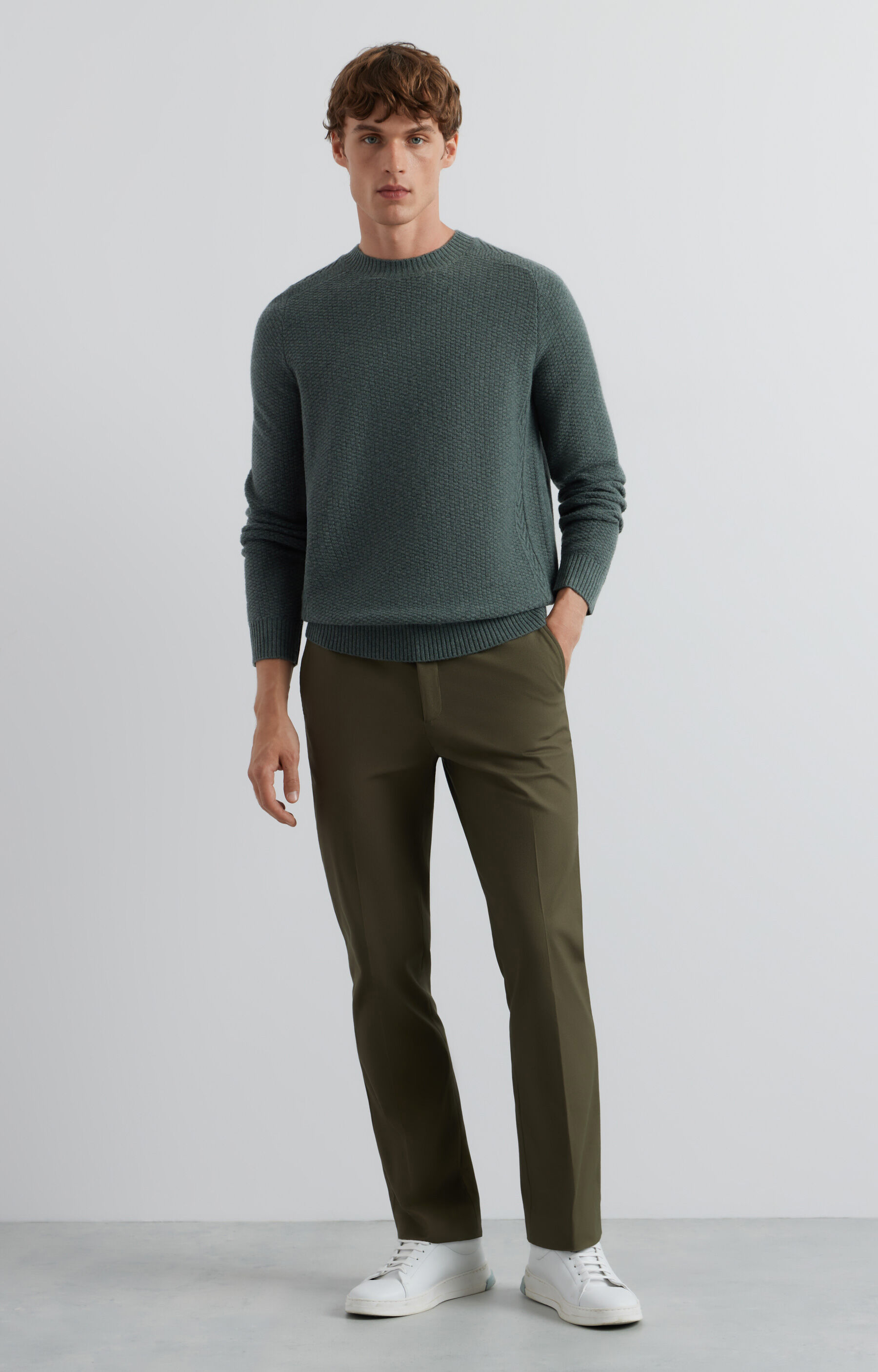 Sweter round neck w mikrowzór - 3