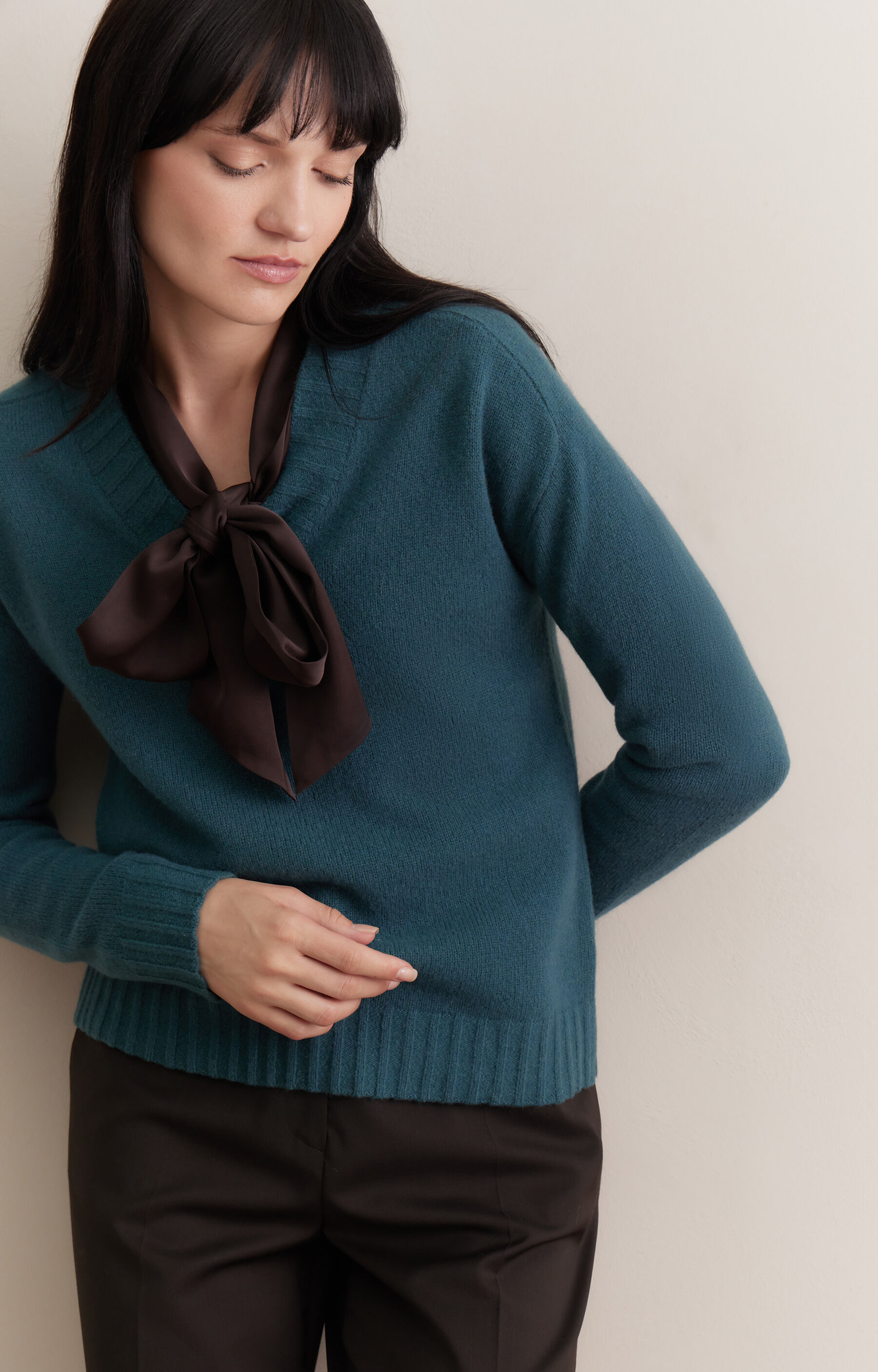 Sweter v-neck - 6