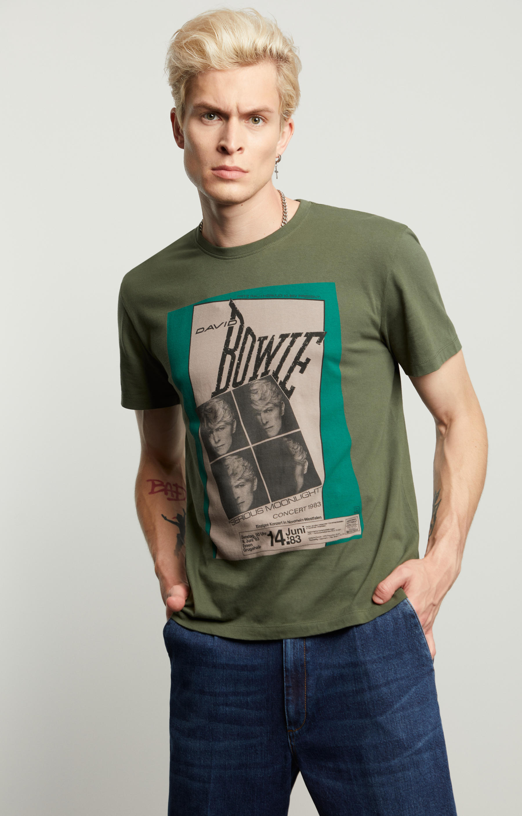 T-shirt z nadrukiem - 6
