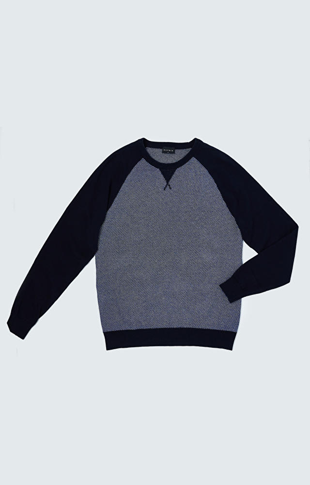 Lekki, dopasowany sweter z mikrowzorem - 3