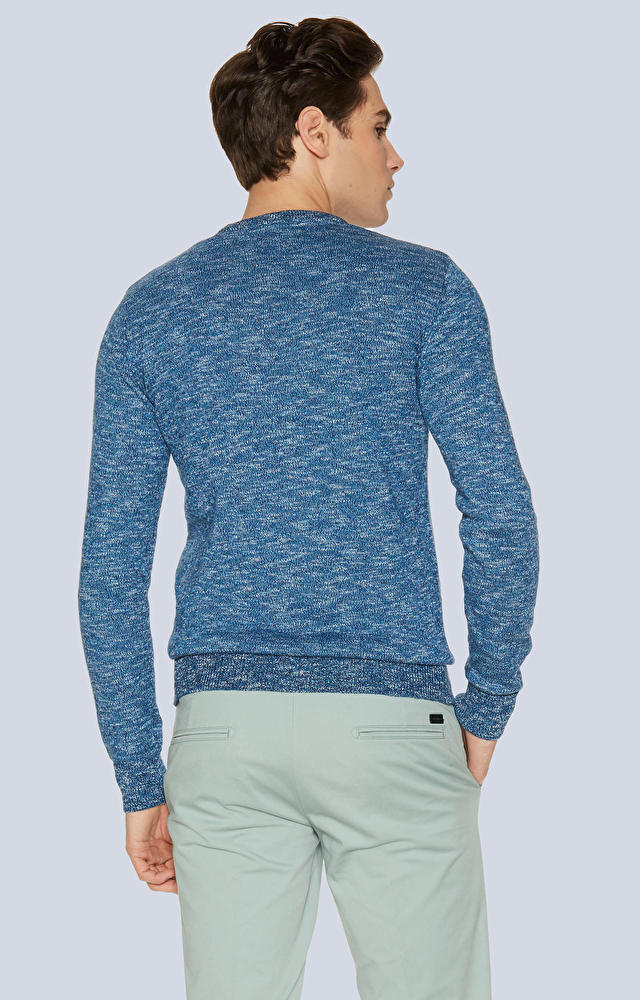 Lekki sweter z melanżowej dzianiny - 2