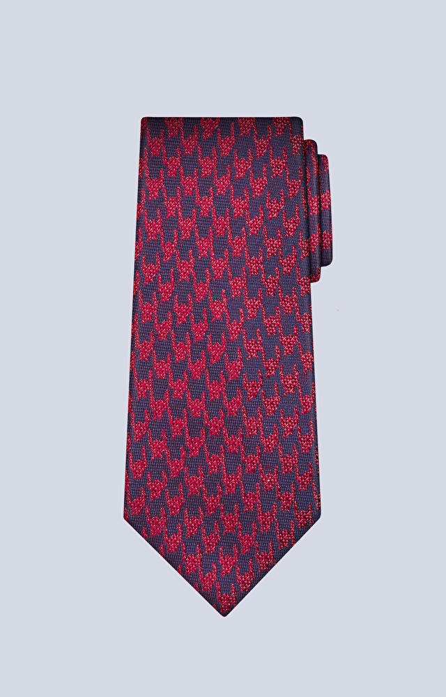 Jedwabny krawat w czerwony wzór