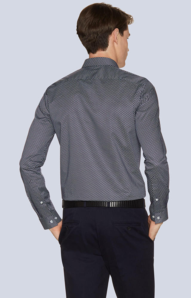 Dopasowana koszula z geometrycznym wzorem, kołnierz kryte button-down