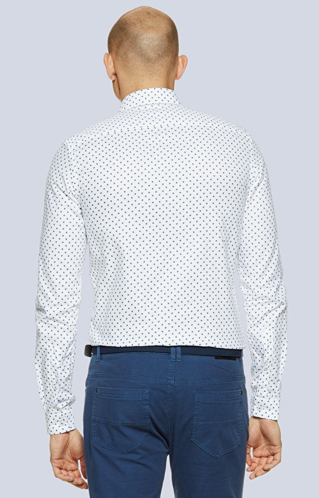 Dopasowana koszula w geometryczny wzór, kołnierz kryte button-down