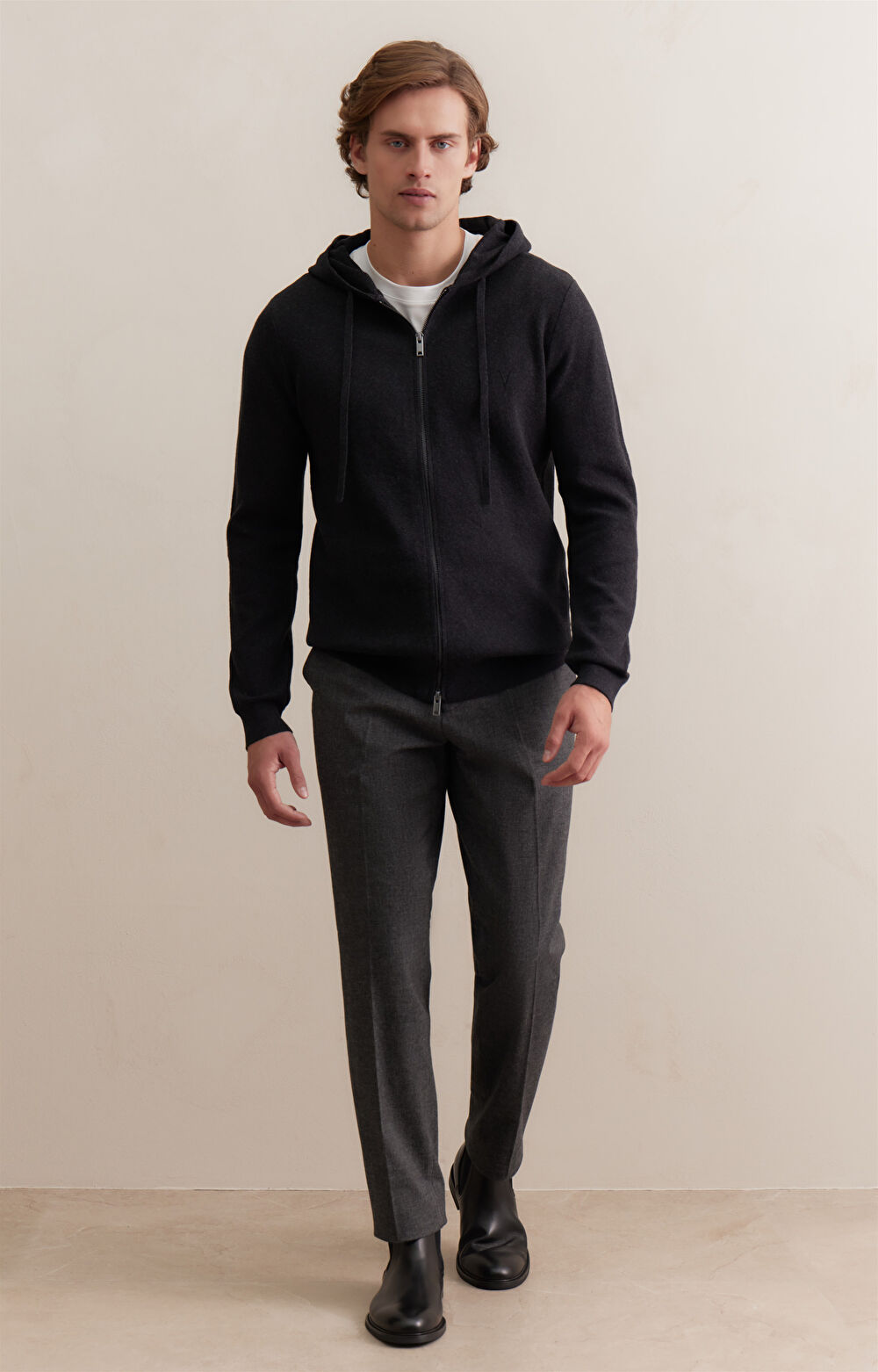 Sweter z kapturem - 4