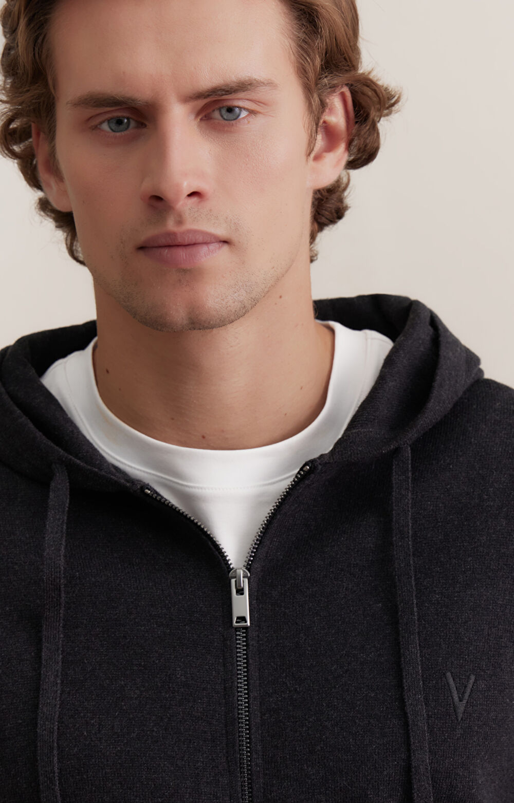 Sweter z kapturem - 5