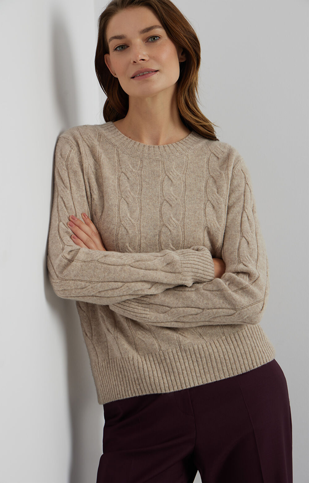Sweter o warkoczowym splocie - 5