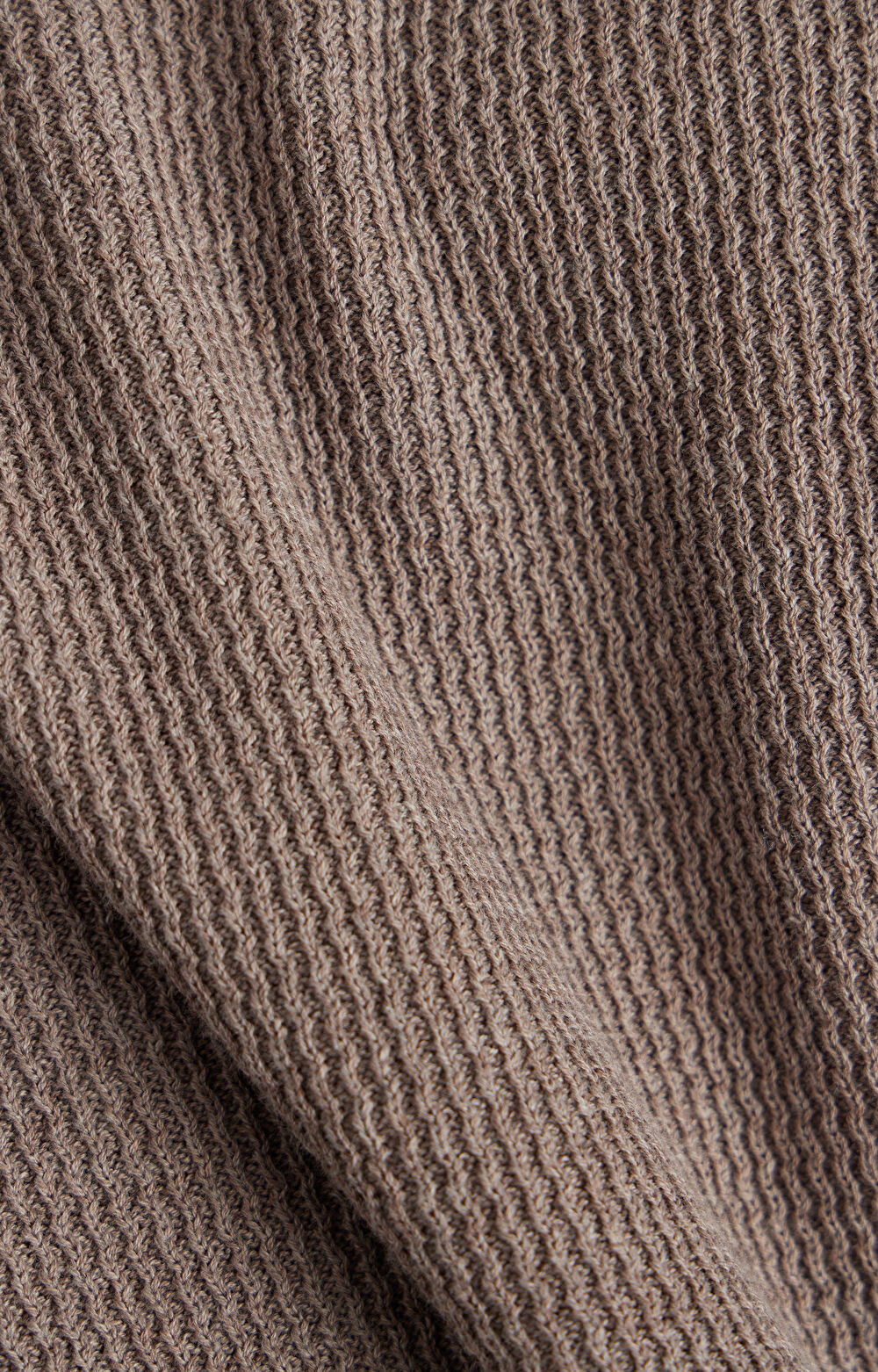 Sweter v-neck w mikrowzór - 5