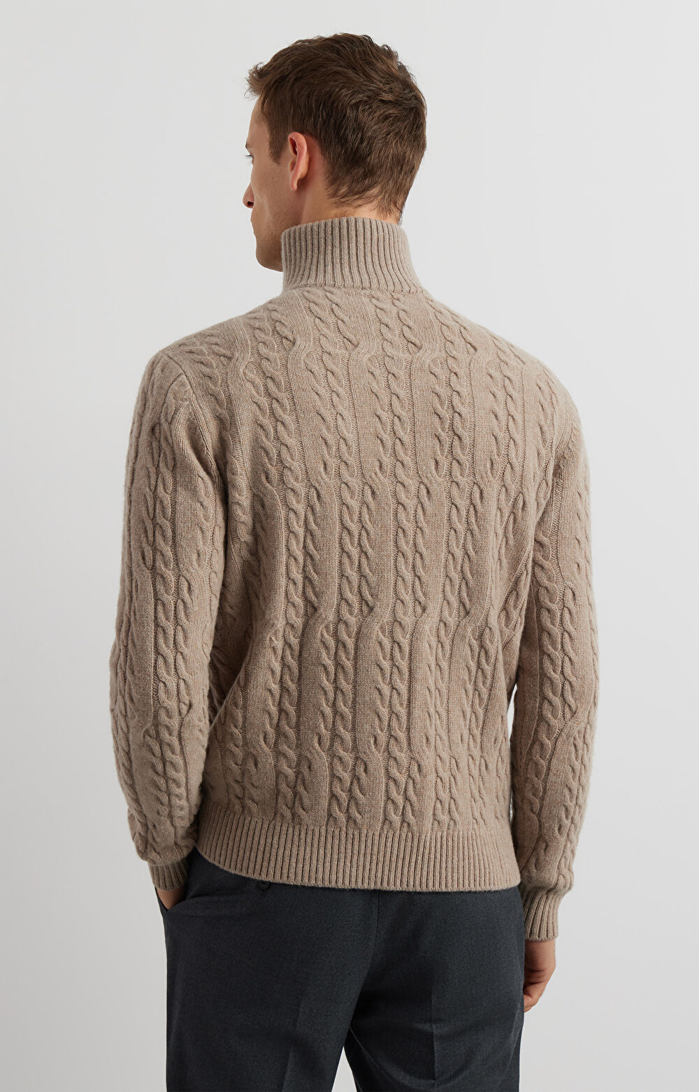 Sweter o warkoczowym splocie - 2