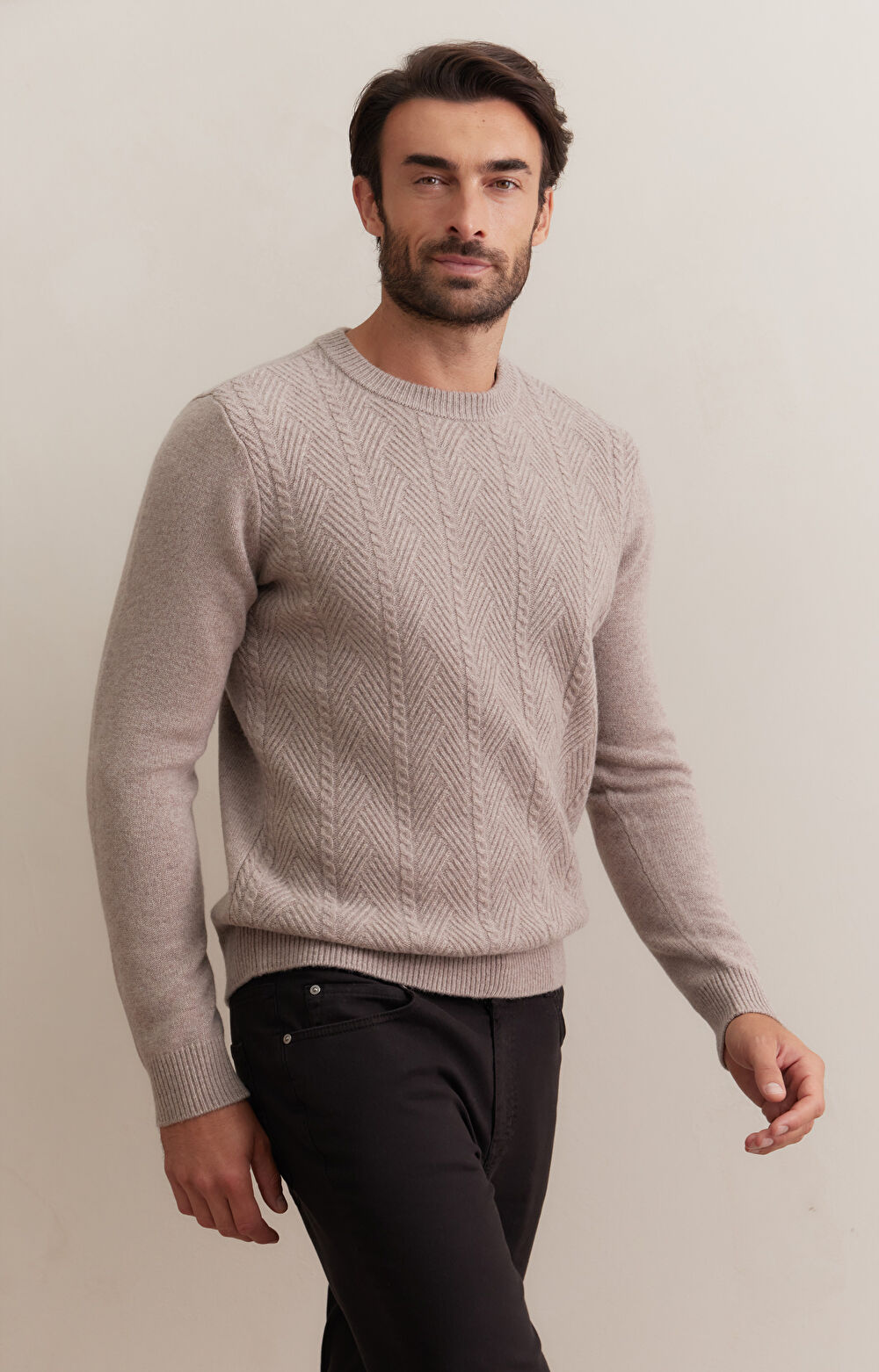 Beżowy sweter z wełny merino - 6