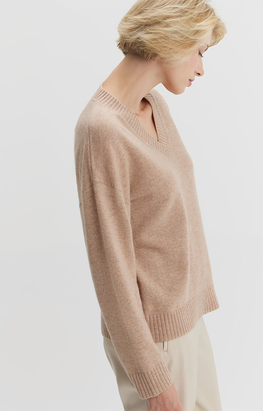 Sweter v-neck