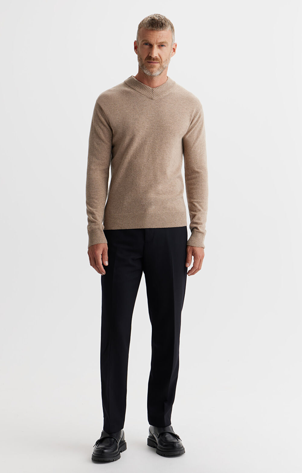 Sweter v-neck