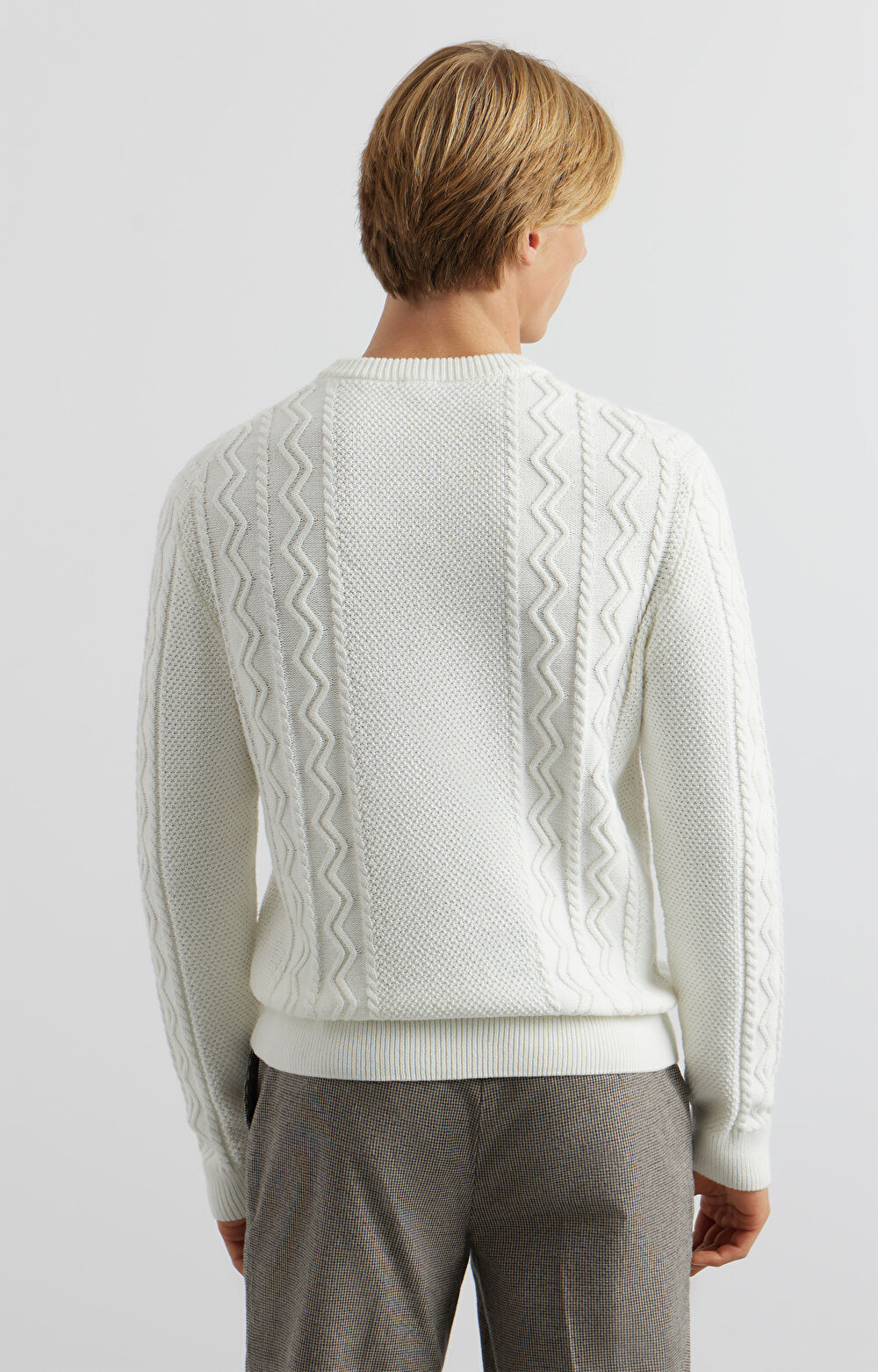 Sweter round neck o warkoczowym splocie - 3