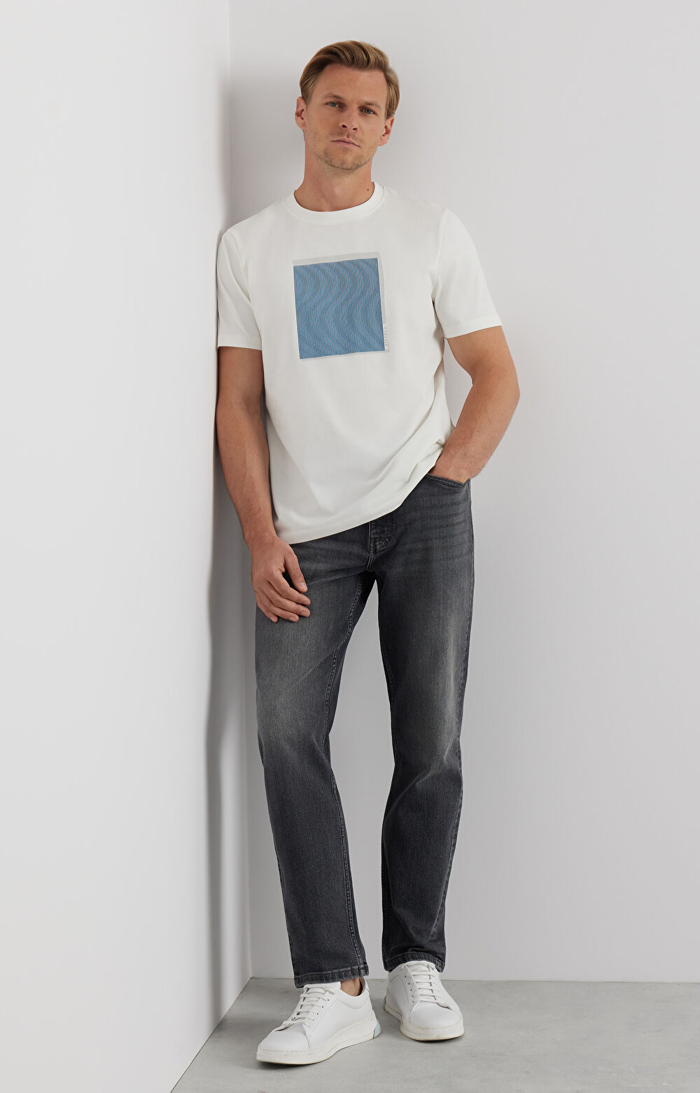 T-shirt z nadrukiem - 3
