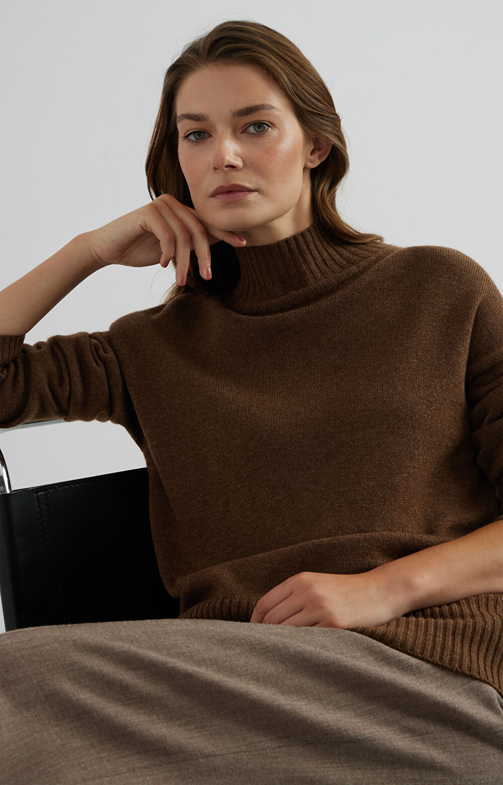 Sweter o luźnym kroju - 5