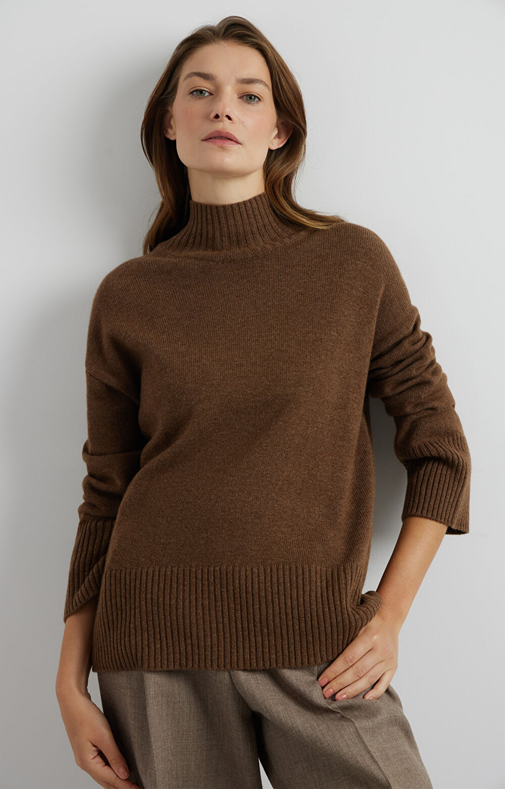 Sweter o luźnym kroju - 4