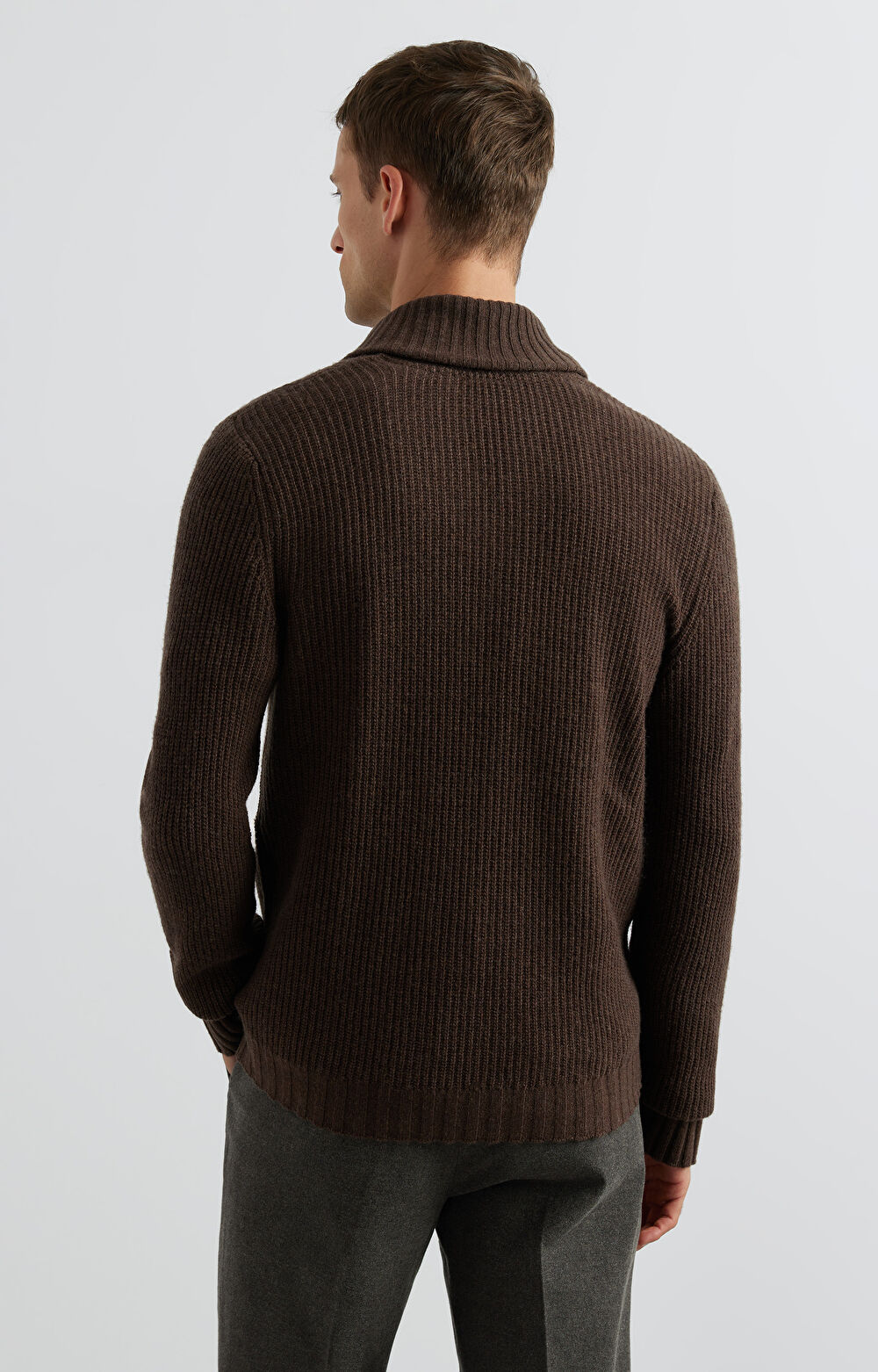 Sweter z kołnierzem szalowym - 3