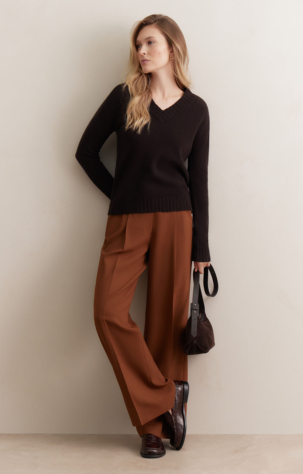 Sweter v-neck - 2