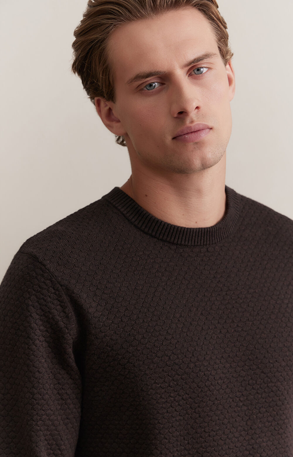 Geometryczny sweter round neck - 5