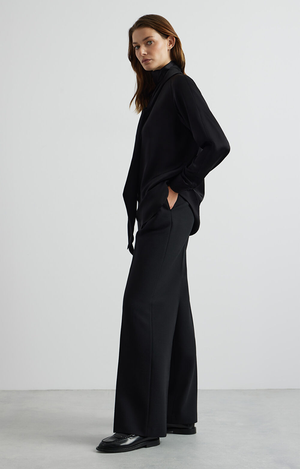 Bluzka z ozdobnym wiązaniem - 3