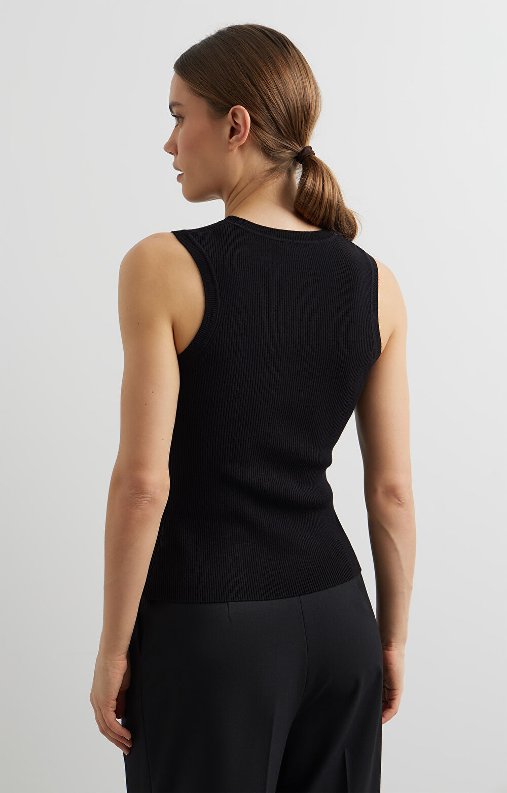 Czarna bluzka krótki rękaw VISTULA - 3