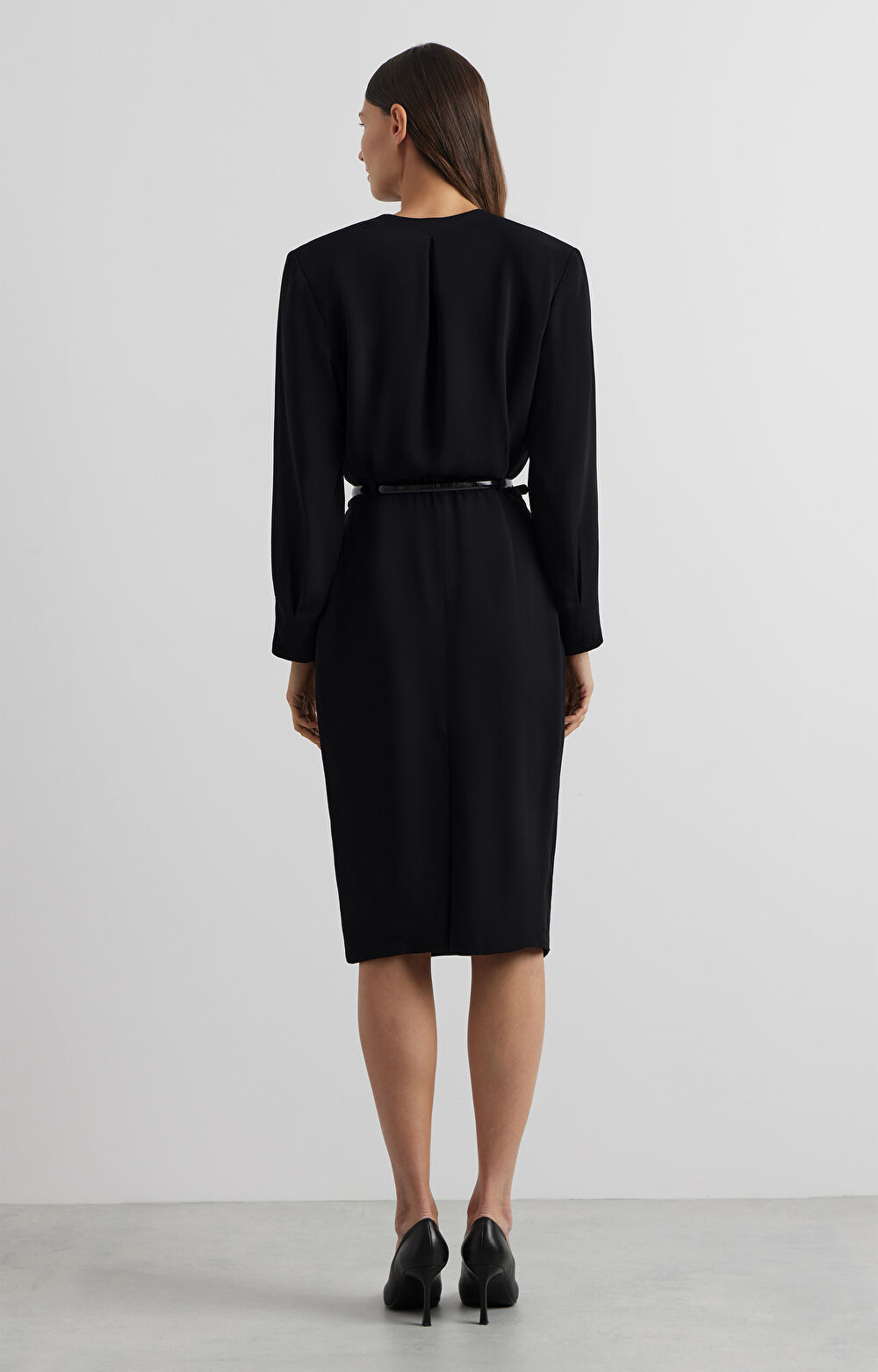 Dopasowana sukienka midi - 4