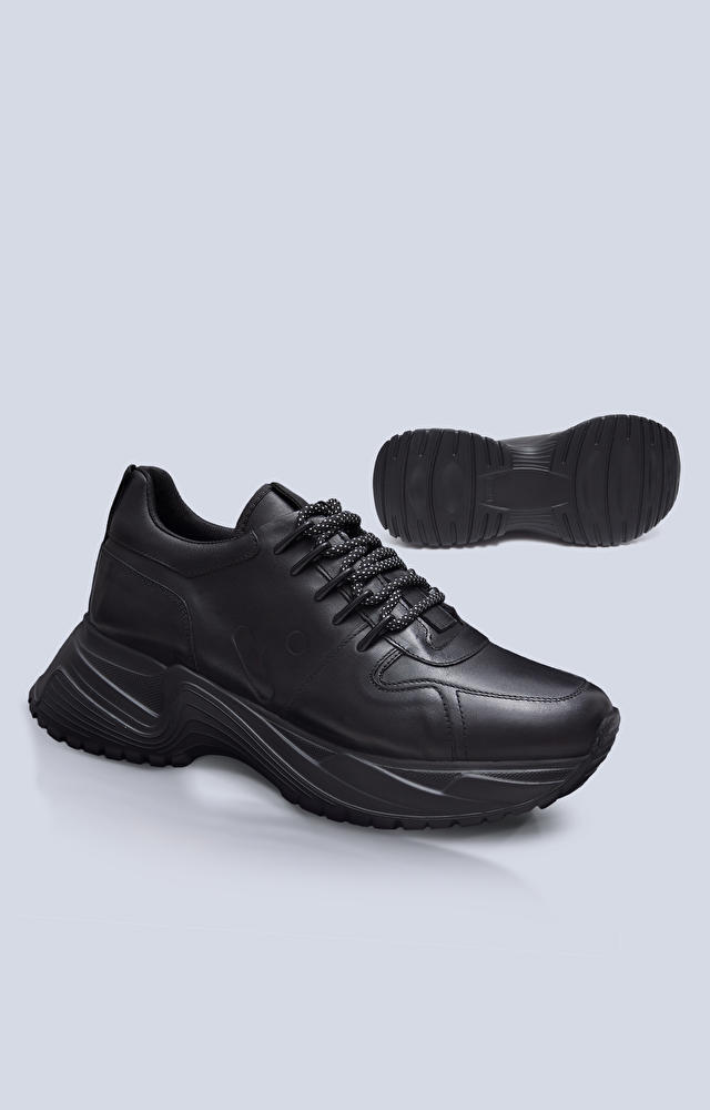 Skórzane sneakersy na masywnej podeszwie - 2