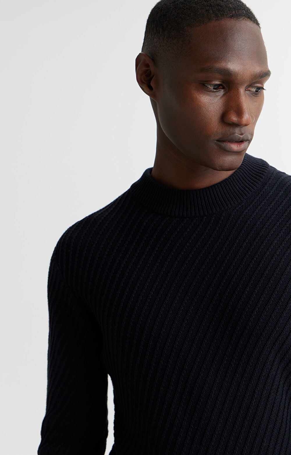 Bawełniany sweter ze strukturalnym wzorem