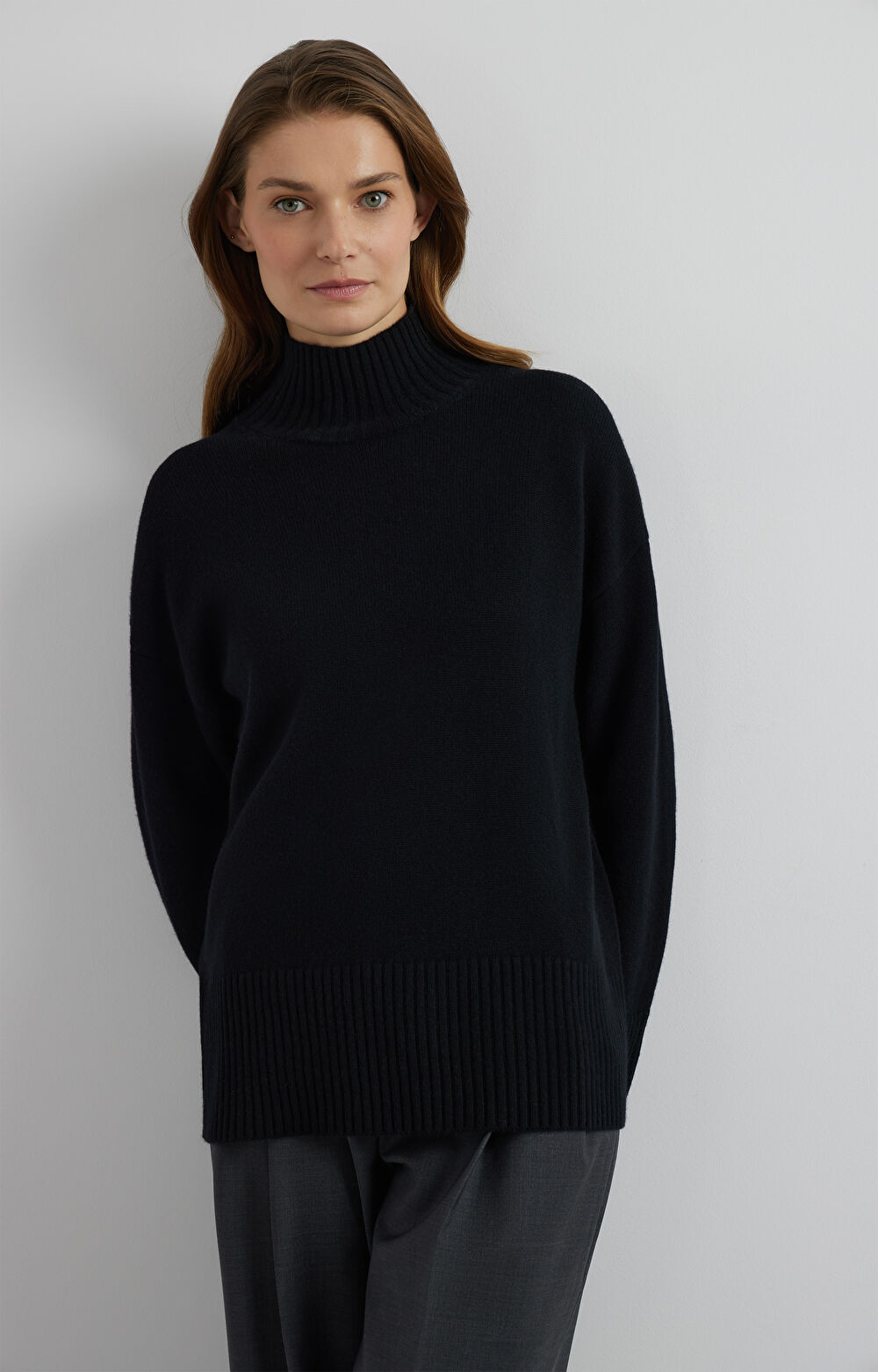 Sweter o luźnym kroju - 5
