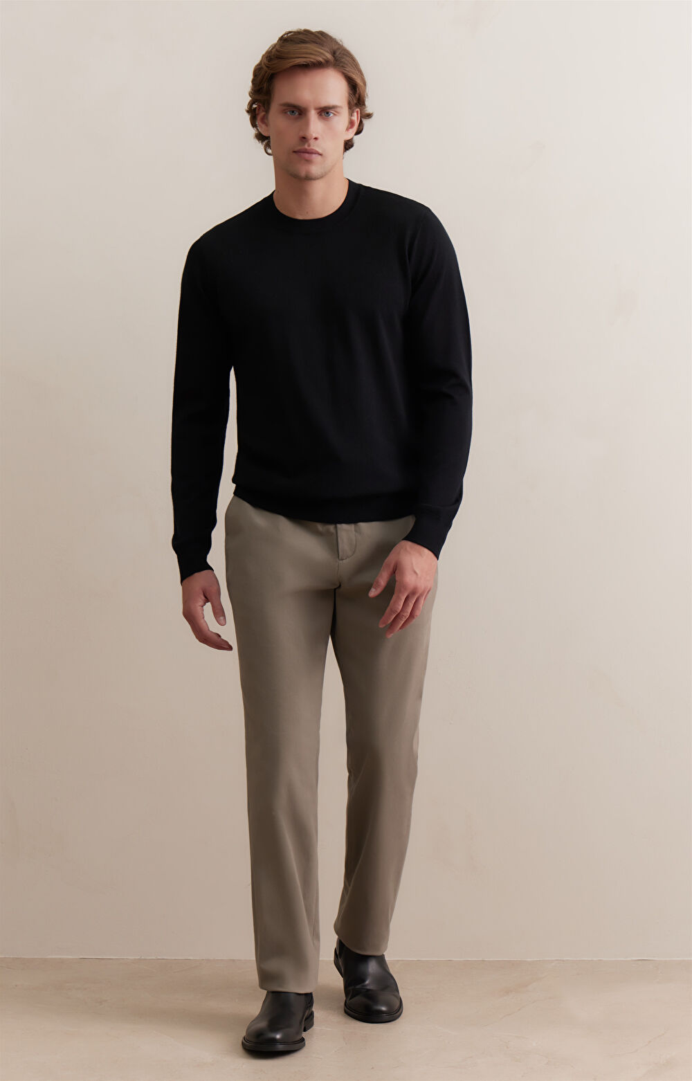Gładki sweter round neck - 4
