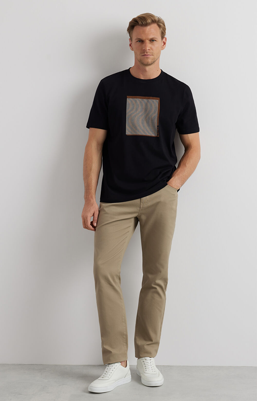 T-shirt z nadrukiem - 3