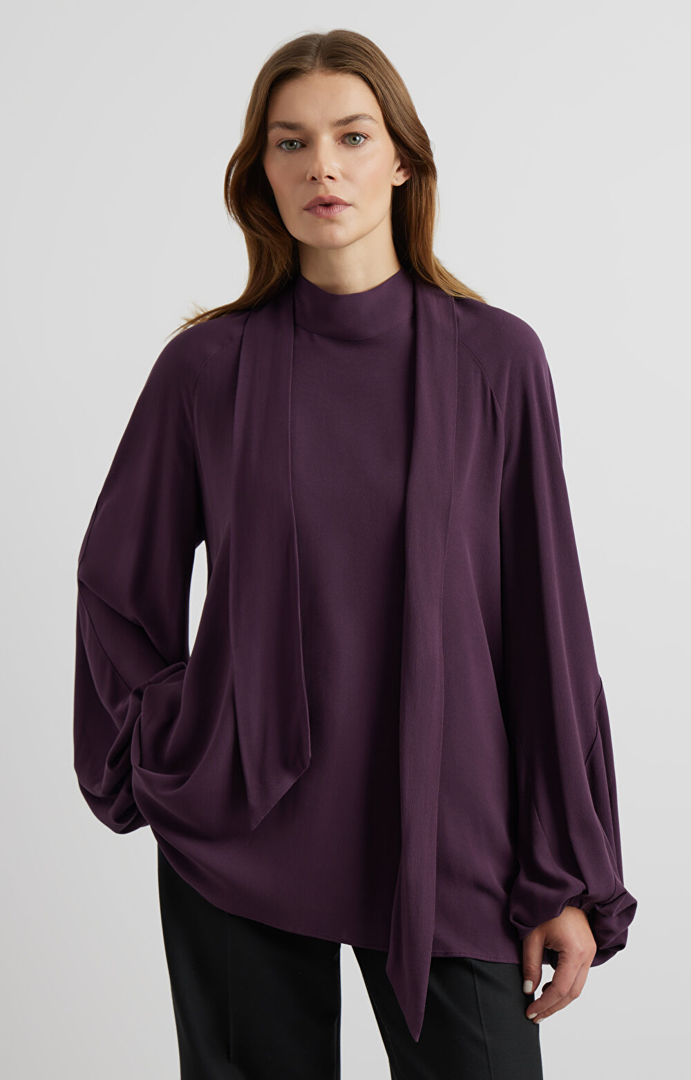 Bluzka z ozdobnym wiązaniem