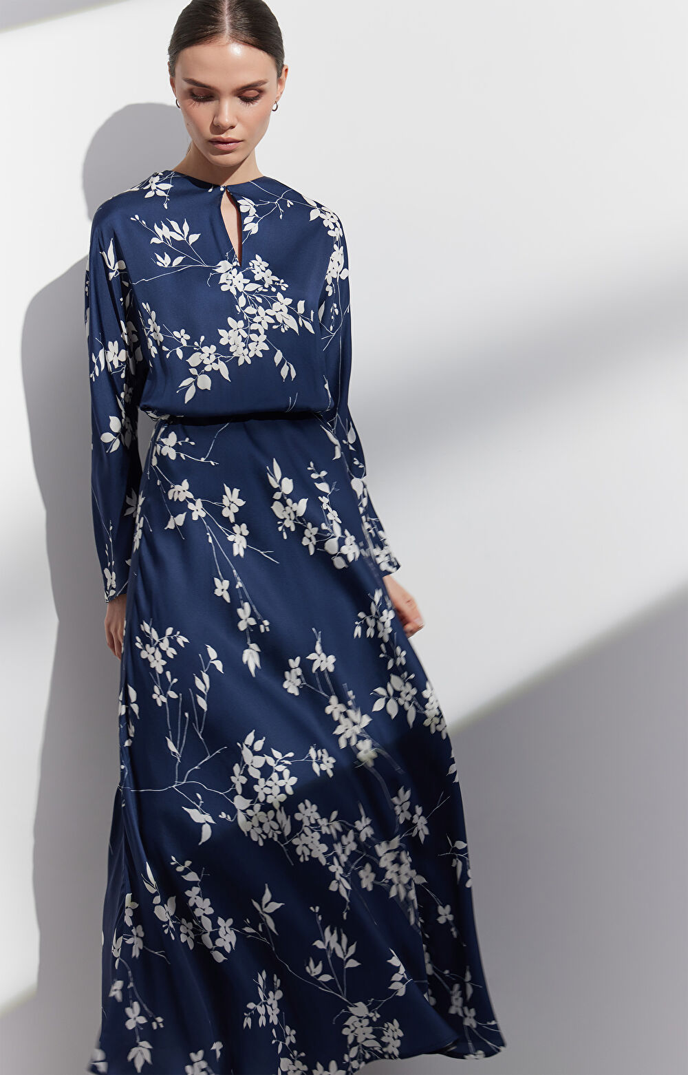 Sukienka kimonowa w print - 10