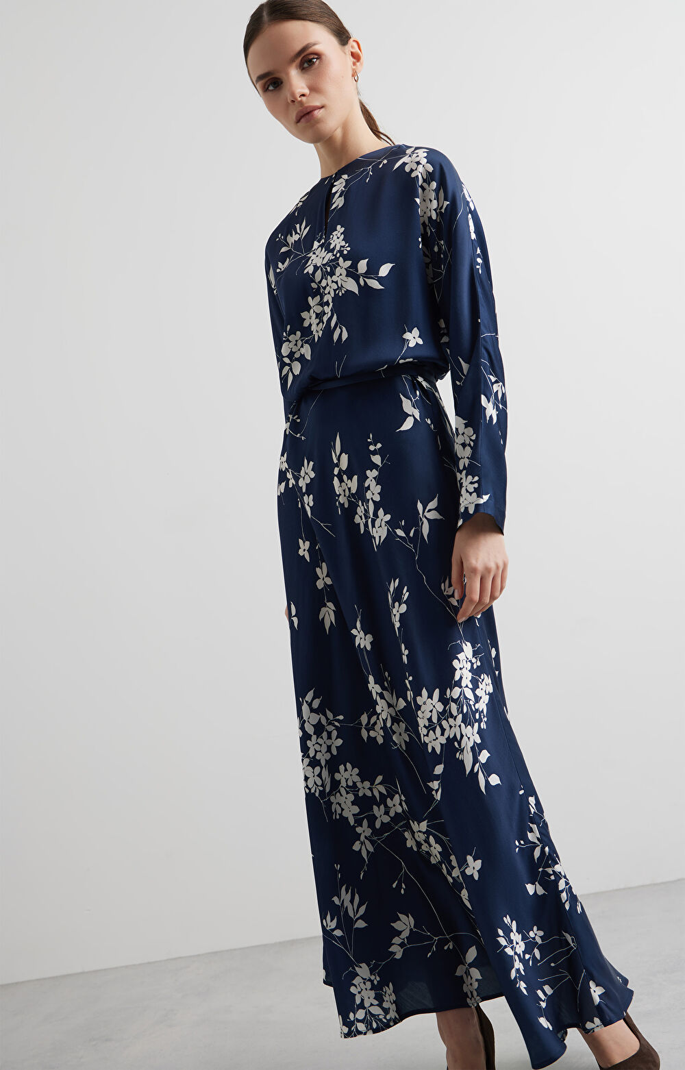 Sukienka kimonowa w print - 7