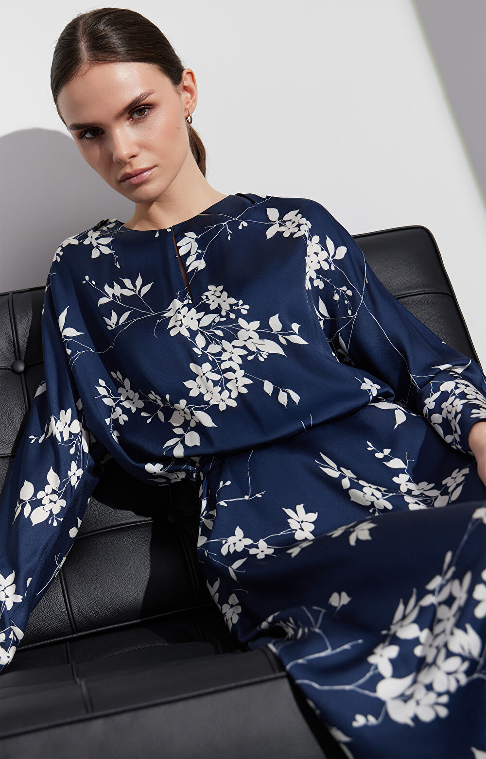 Sukienka kimonowa w print - 14