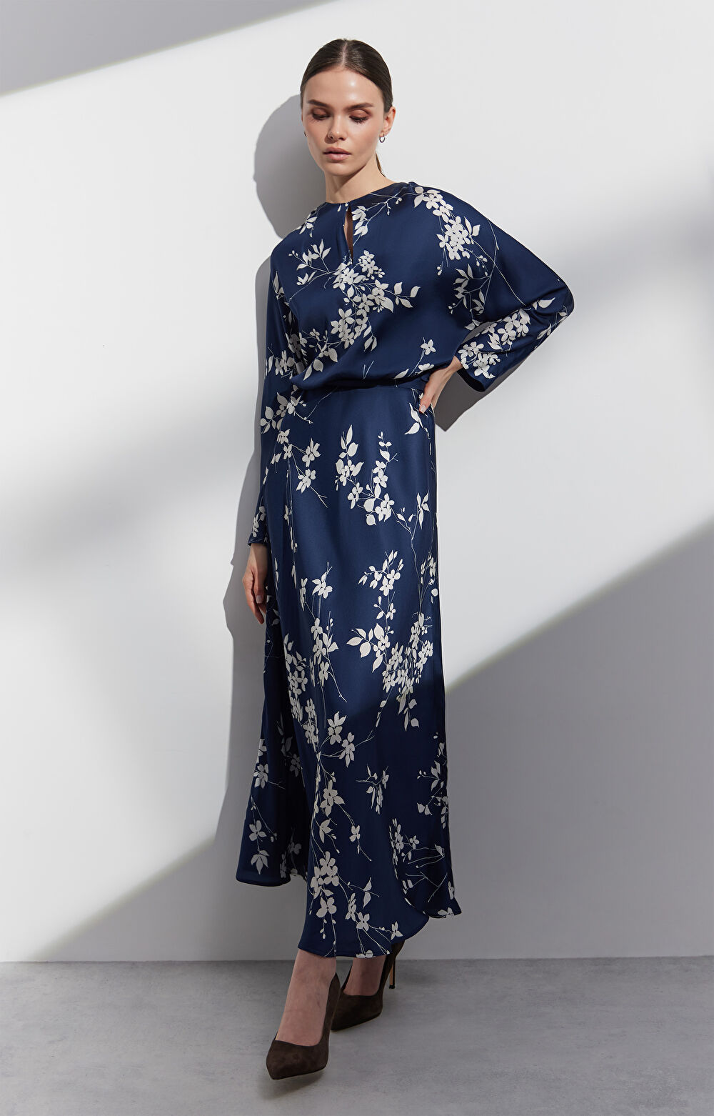 Sukienka kimonowa w print - 11