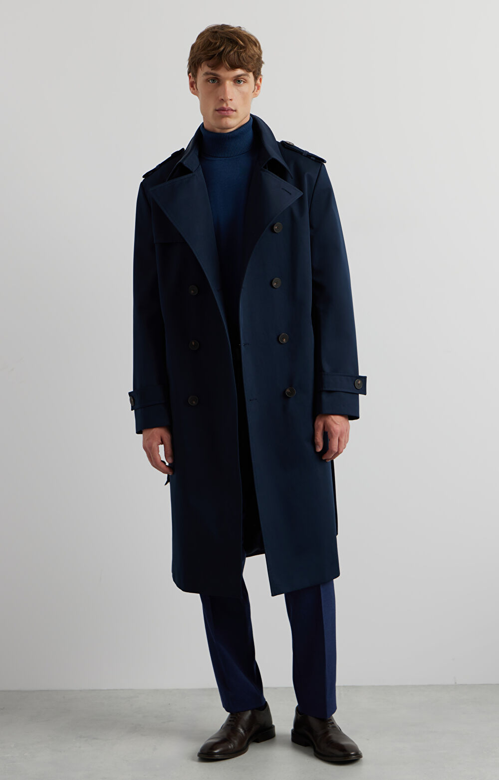 Płaszcz typu trencz