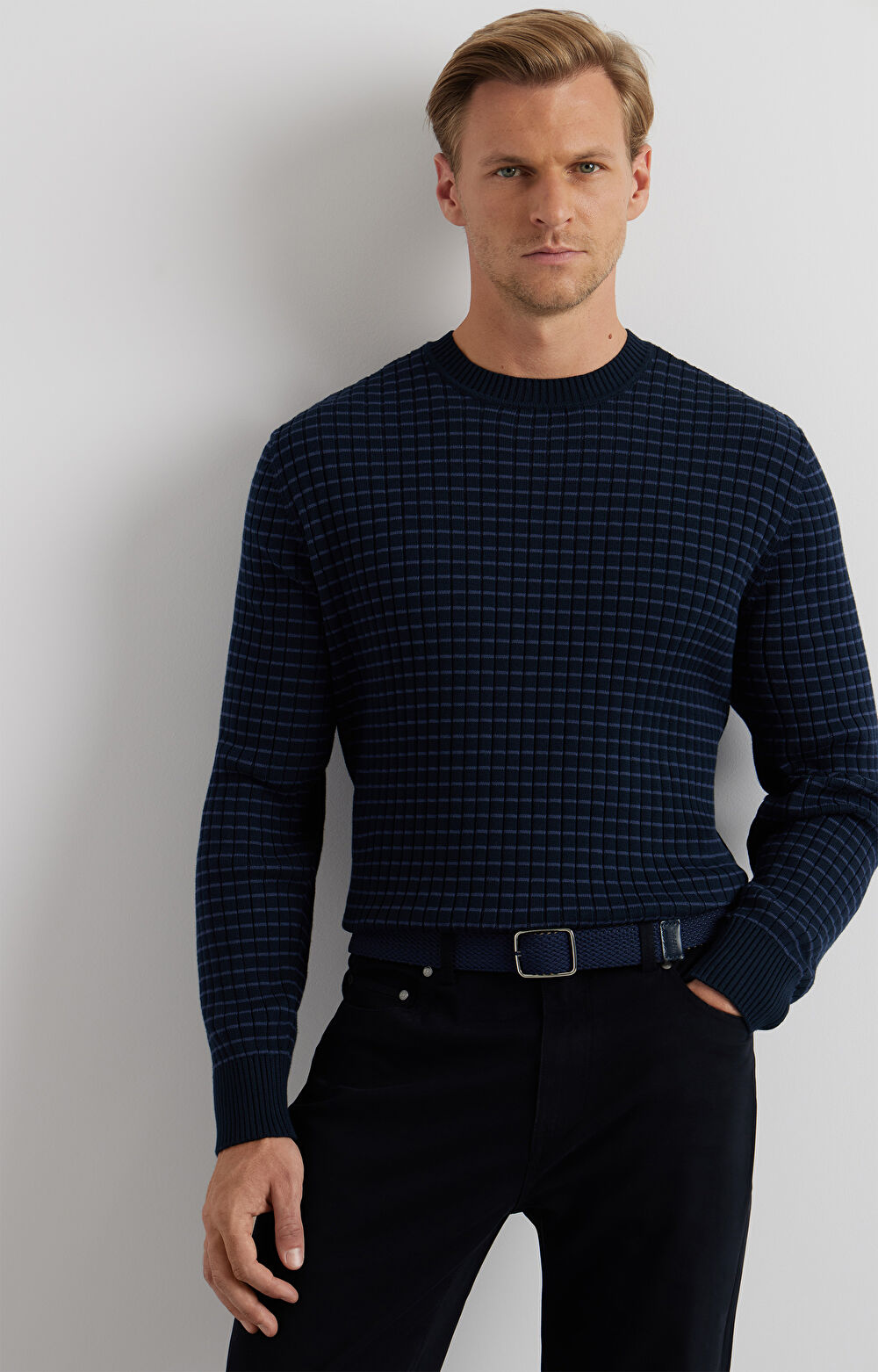 Prążkowany sweter round neck - 6