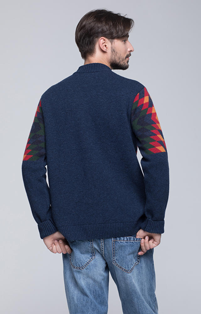 Wełniany sweter z półgolfem