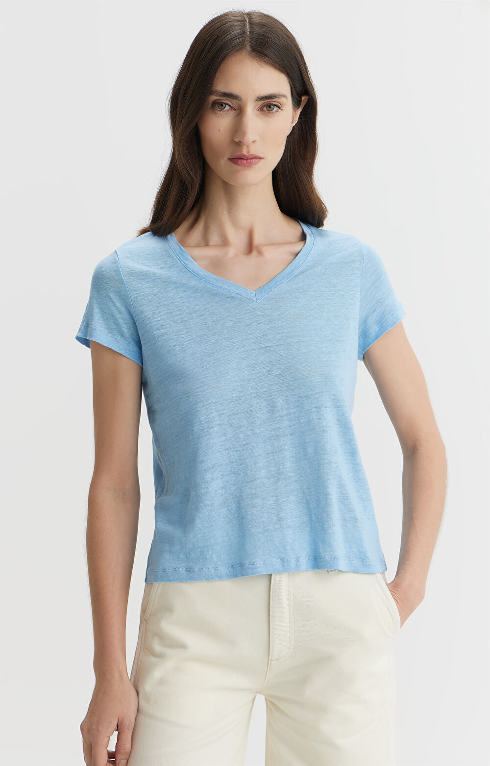 Lniany t-shirt v-neck