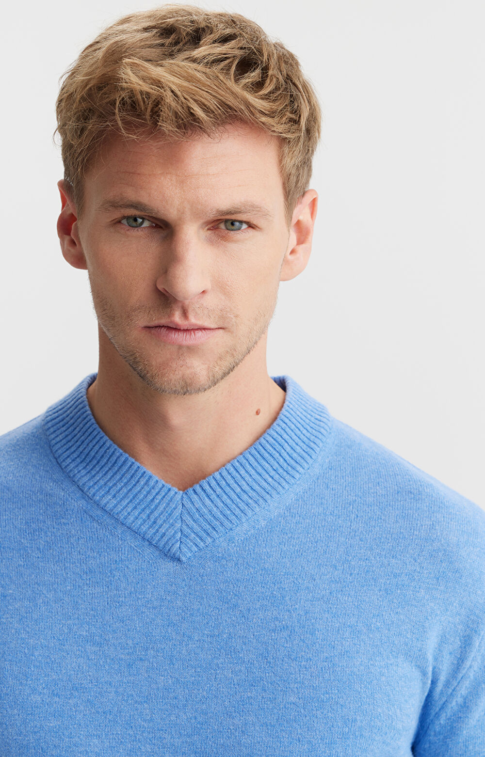 Sweter v-neck