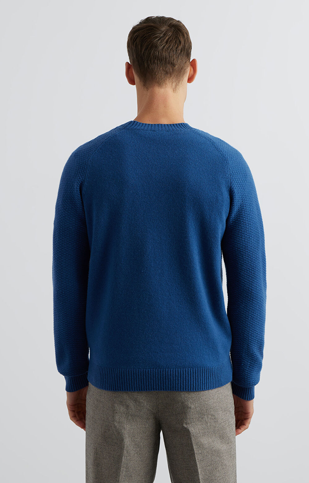 Sweter round neck w mikrowzór - 2