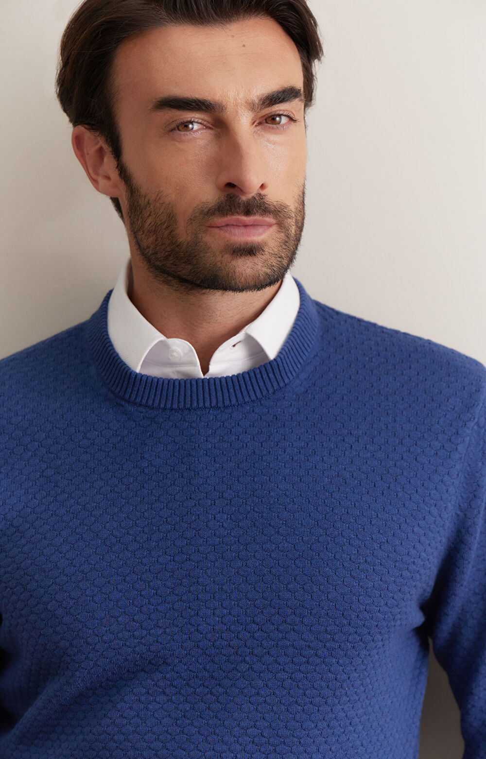 Geometryczny sweter round neck - 7