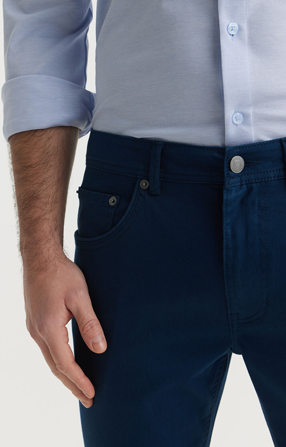 Bawełniane spodnie slim fit