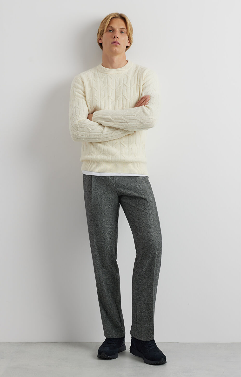 Sweter w geometryczny wzór - 4