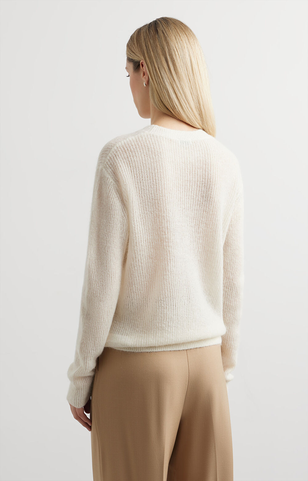 Sweter z lekkiej dzianiny - 5