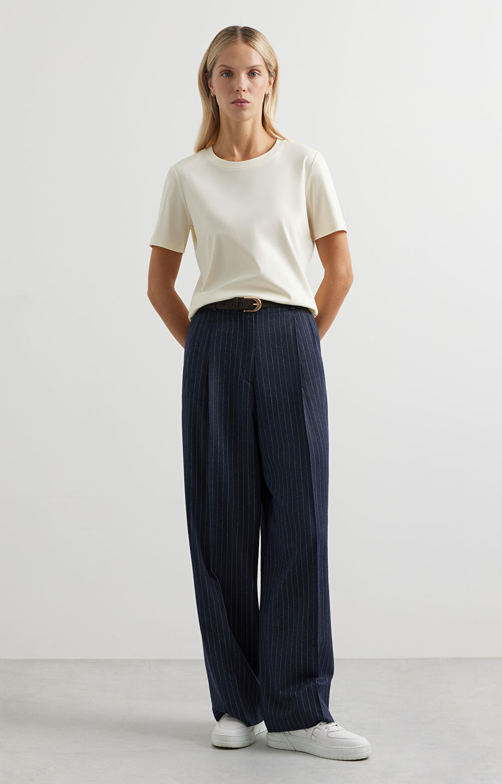 Off white t-shirt VISTULA - 4