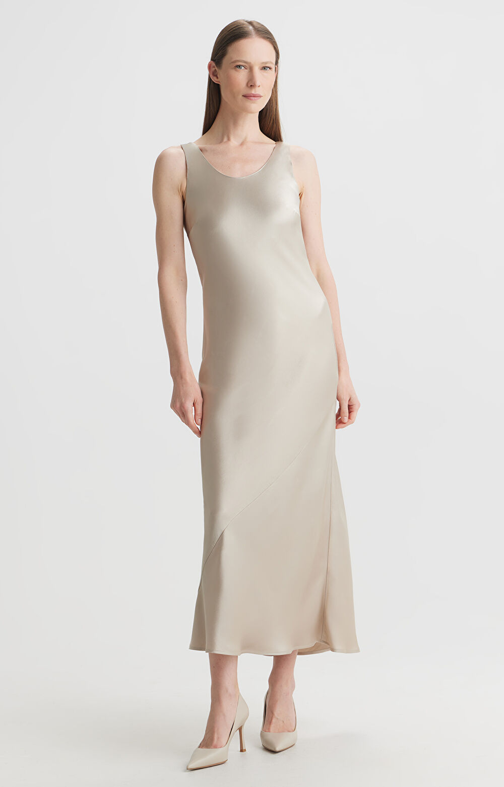 Sukienka na ramiączkach